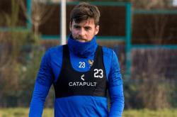 开云体育在线-包含圣约翰斯通客场告捷，客场拿下关键三分的词条