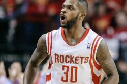 开云官方app入口-活塞客场战胜步行者，结束对手的连胜