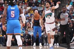 开云体育下载-关于保罗率雷霆大胜灰熊，助球队开启连胜之旅的信息