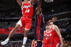 开云APP-开拓者主场不敌灰熊，遭遇连败