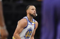 开云体育登录-活塞主场战胜勇士，开启胜利之门