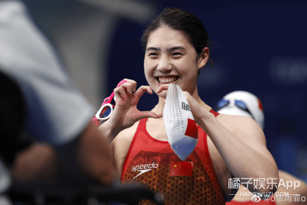 荷兰女子自行车选手风采惊人，夺得金牌