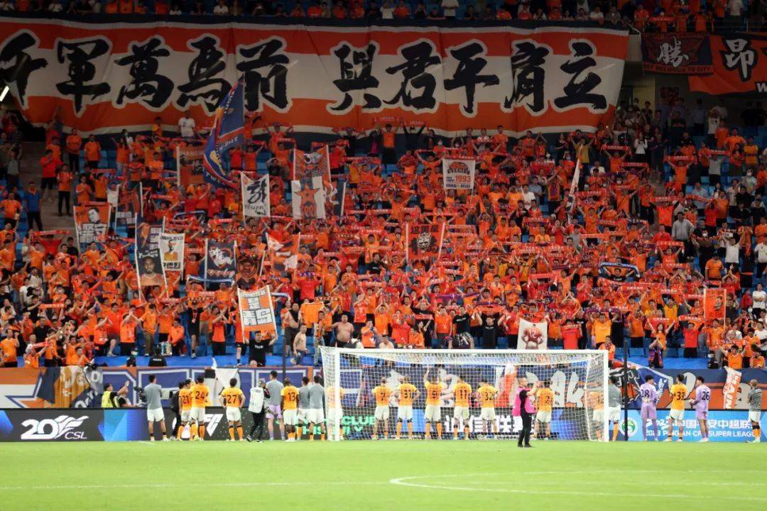不来梅主场取胜如期，球队士气高涨迎来好开局