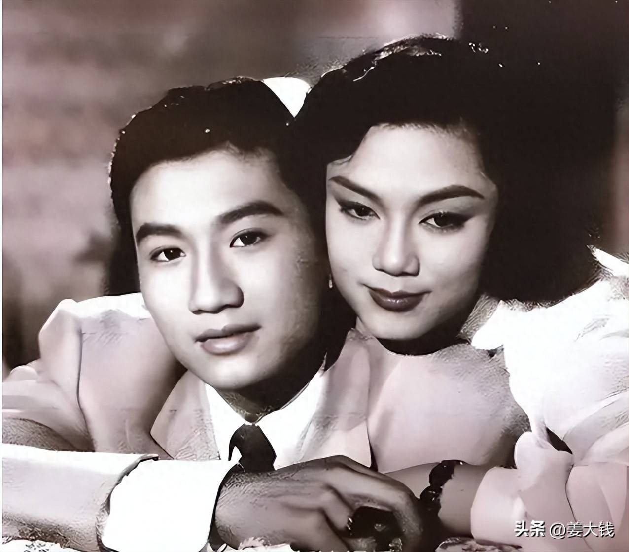 包含怪神转帅入城，不羁潇洒，千古风雨的词条