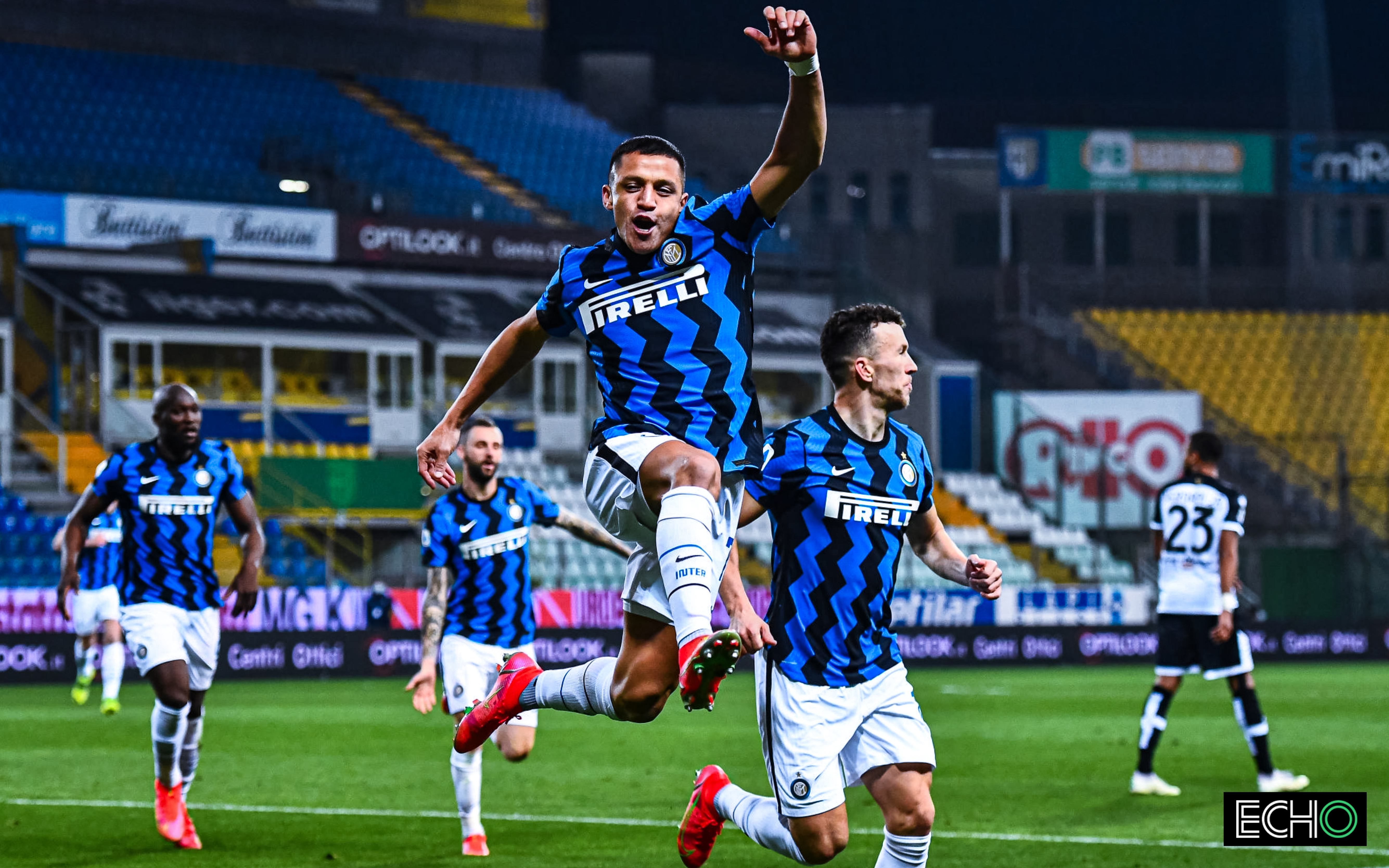 关于克罗托内主场大胜佛罗伦萨，壮大气焰的信息