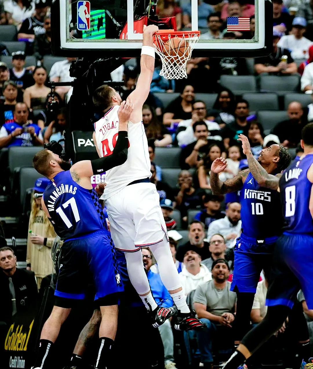 猛龙负于开拓者，伦纳德三节打铁尴尬