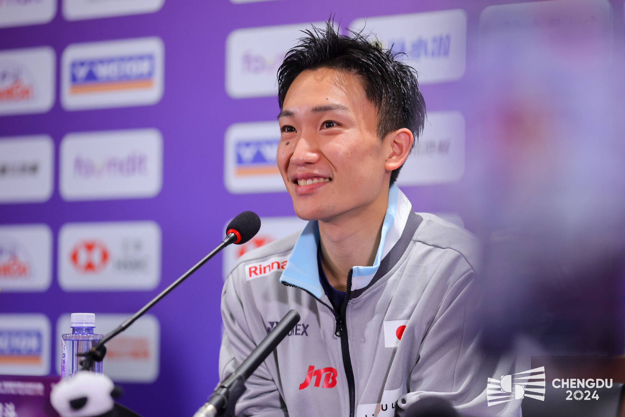 日本羽毛球队横扫中国羽毛球队，桃田贤斗绝境逆转